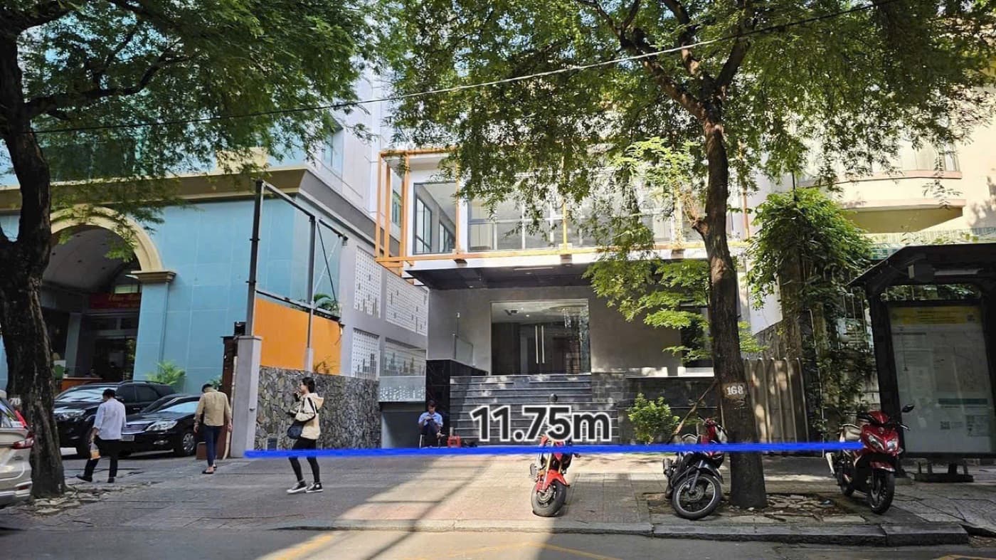 Building 100 Nguyễn Du, Quận 1