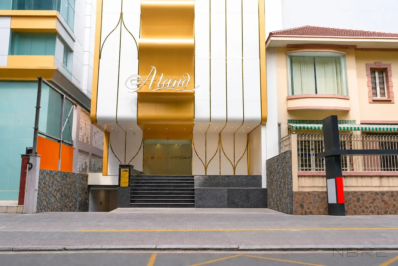 Building Nguyễn Du